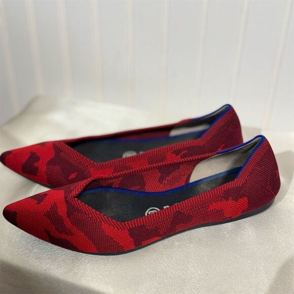 Rothy’s The Point Women’s Flats Red Camo Knit Size 8 Sustainable Washable Shoes - Picture 1 of 6